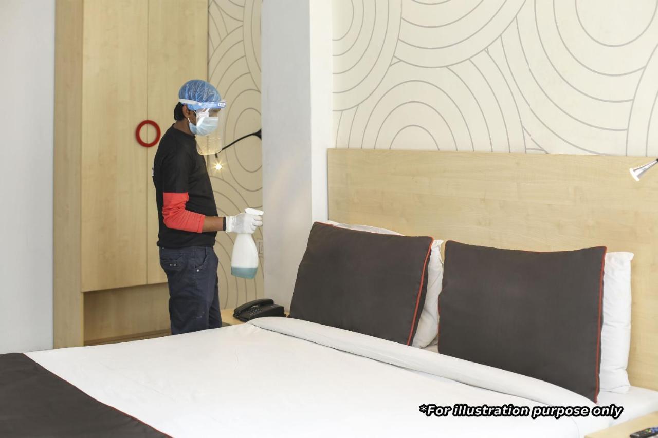 Collection O 7557 Hotel Shiv Kunj Exotica Naroda Kültér fotó