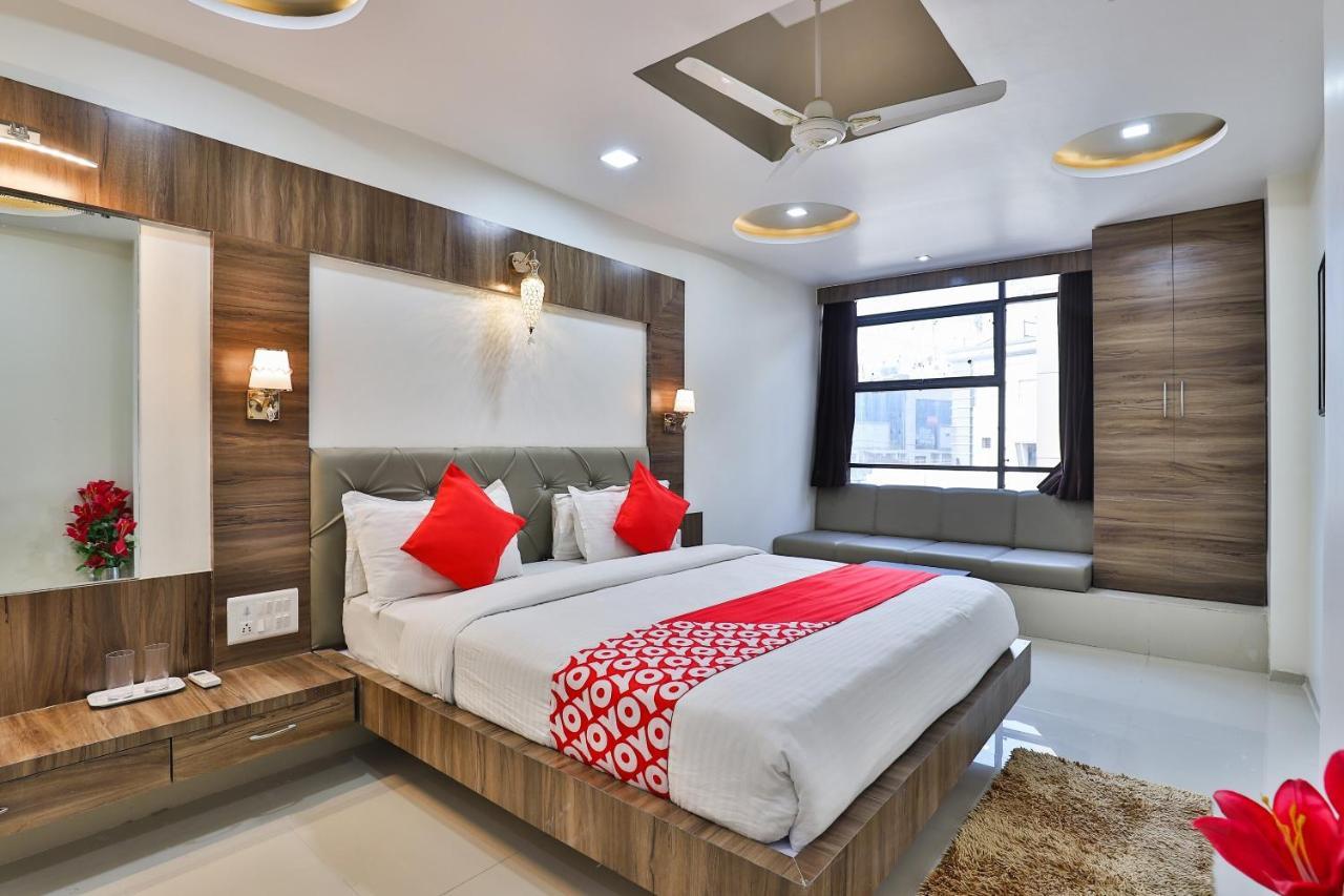 Collection O 7557 Hotel Shiv Kunj Exotica Naroda Kültér fotó