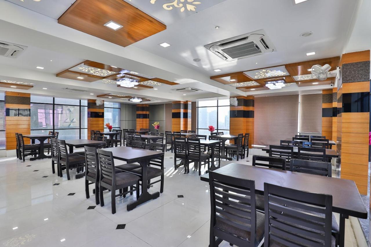Collection O 7557 Hotel Shiv Kunj Exotica Naroda Kültér fotó
