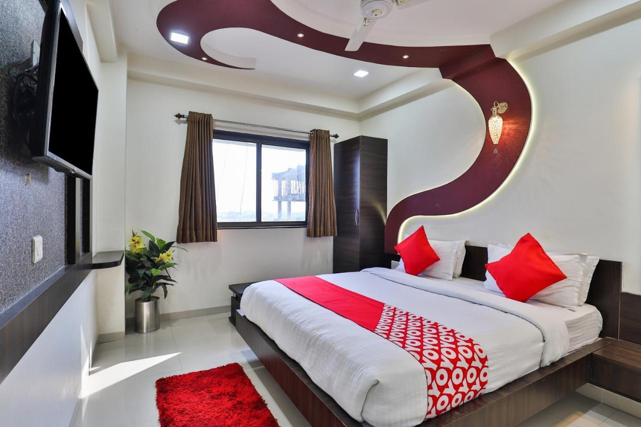 Collection O 7557 Hotel Shiv Kunj Exotica Naroda Kültér fotó